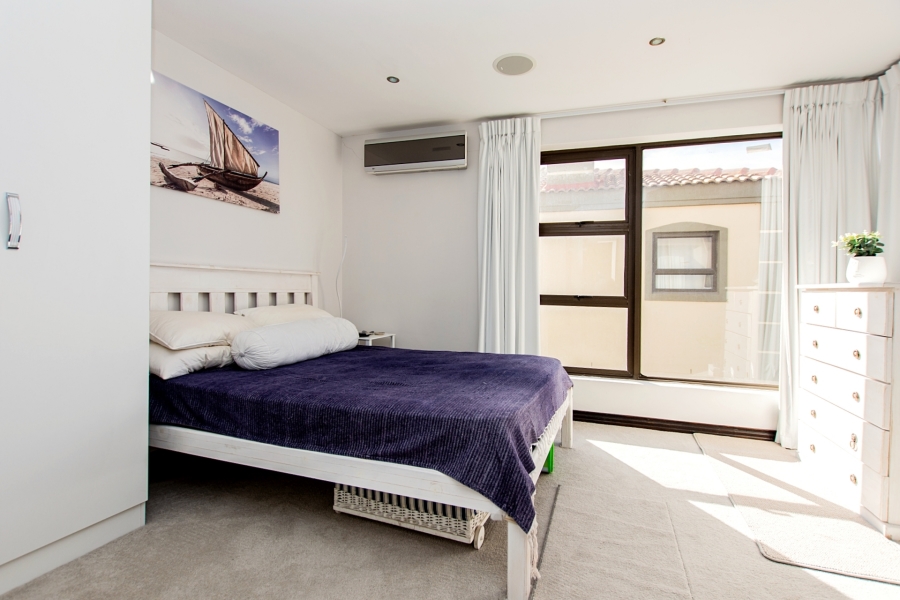 5 Bedroom Property for Sale in Calypso Beach Western Cape